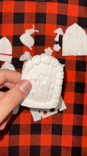 Fairy doors out of clay! | Holly Auna