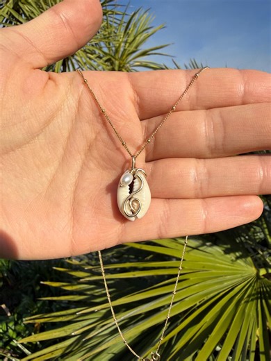 14k Gold Filled Handpicked Australian Cowrie Shell Necklace With Freshwater Pearl– Handmade Ocean Inspired Jewellery - Etsy