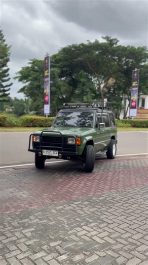 Mud Road Car Replace White HSR Rims #automobile #velgmodifikasi #hsr #velg
