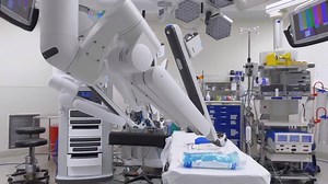 This next gen surgical robot da Vinci Xi system is advancing care for colorectal surgeries like bowel resections, pelvic floor procedures and even colon cancer. | Roper St. Francis Healthcare
