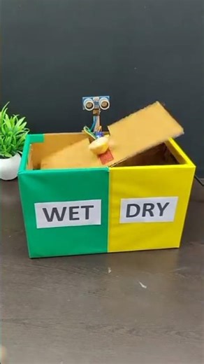 Smart Dustbin 😱 | Automatic Wet & Dry Waste Segregation #Shorts