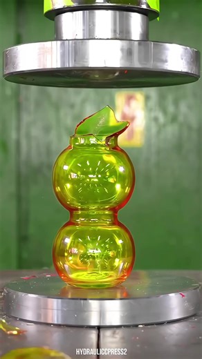 Part 21 best hydraulic press 🦾 #fyp #foryou #viral #hydraulicpress #asmr #viraltiktok #viralvideo #fypシ #fypシ゚viral