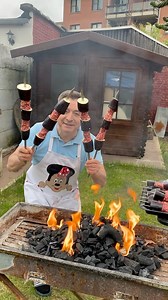 Patlıcan kebap hazırladım çok lezzetli oldu sizde deneyin ellerinize sağlık☘️✨♥️ #kebap #viralreels #keşfet #yummyfood #lekker #oktayusta #patlıcan #Mangal #Lezzeti #Kıyma ￼￼ | Chef Oktay Usta