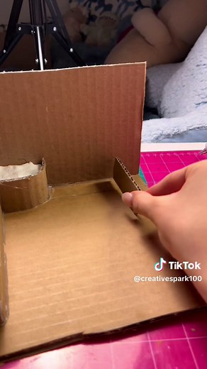Exploring Pool Rooms: A DIY Diorama Guide