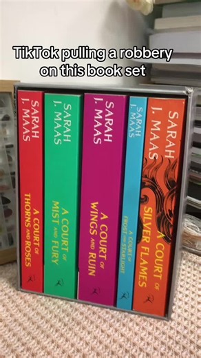 A Court of Thorns and Roses book series — why read it now