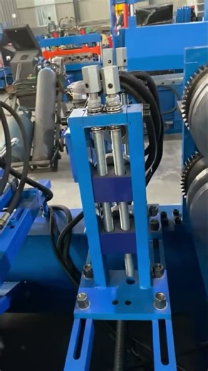 The C/Z type purlin machine is a piece of equipment for cold-formed steel purlins.