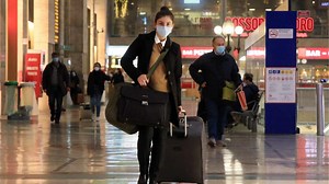 Green pass Italia: non ho ancora la seconda dose di vaccino ma ho già prenotato le vacanze, posso partire? E i bambini devono fare il tampone? Tutte le regole e i requisiti