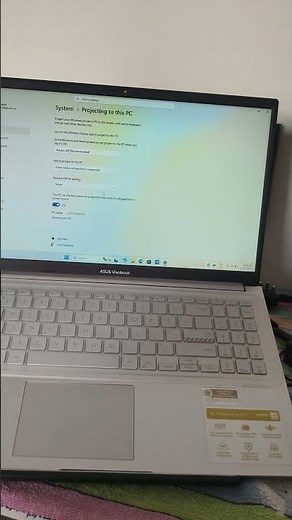 windows 11 me wireless display on kare /. #youtubeshorts #windows #laptopvspc #dream1 #ytshorts