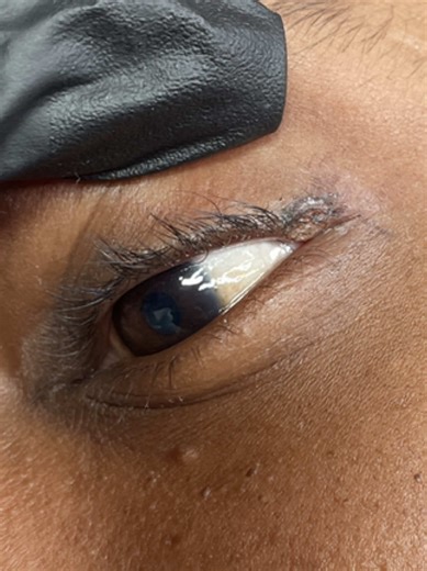 Appointments are available & I’m always accepting New Clients ✨ If you cannot navigate an Online Booking Site that has ALL the information & automated systems for You to get to see Me, then you’re not the Client for Me! It’s 2026, get with the Digital Program 💕 Click the Link in Bio to Book today! 📍Upstairs Francis Plaza Mall, Booth 27 Chaguanas 📍Private Studio situated Frederick Settlement Caroni, 1min from License Office #beautybykiana #beautypractitioner #certified #moleremoval #skintagrem