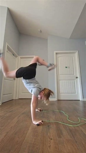 How to do a back walk over in jumprope