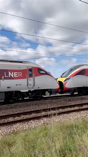 Double LNER Azuma Trains at Speed | Outskirts of York