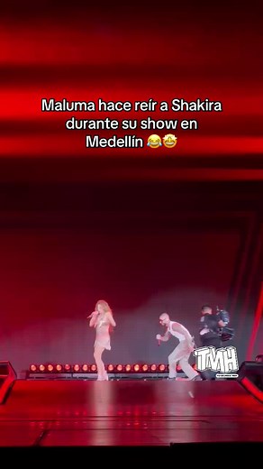 Maluma y Shakira brillan en concierto en Medellín