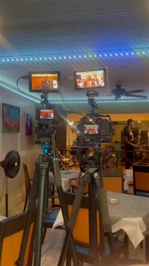 Sound check, two two check one two😀🎷🎷🎷❤️❤️❤️