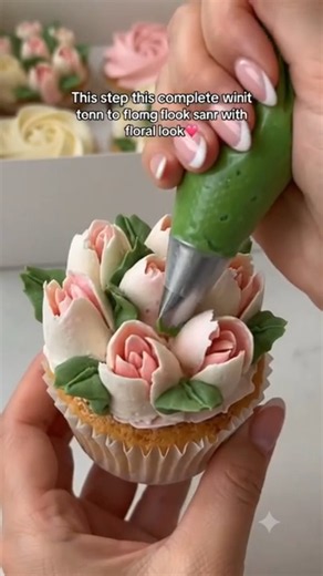 How to use Russian Piping Nozzles for cupcake toppers 🧁 #cupcake #baking #muffins #caketutorial