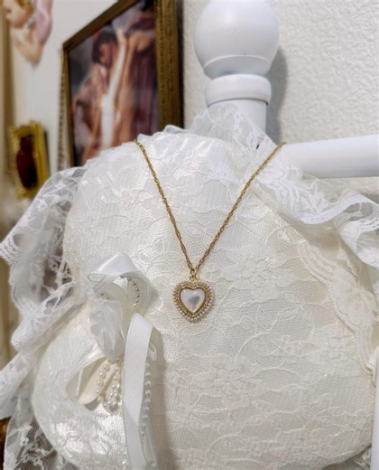 18k Gold Shell Heart Princess Necklace, Seashell Jewelry, Mop Necklace, Mop Jewelry, Feminine Jewelry, Aphrodite Necklace - Etsy