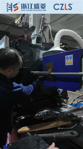 Injection Molding Machine Maintenance | Behind the Scenes at Shengling Factory