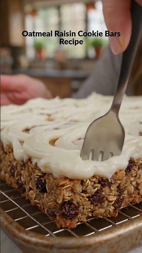 Oatmeal Raisin Cookie Bars