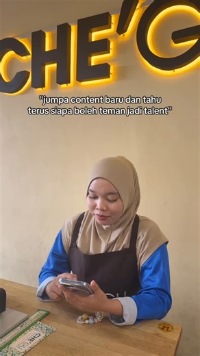 CHE’GU STEAMBOAT on Instagram: "Bila jumpa content baru… Terus tahu siapa boleh teman jadi talent 👀🤣 team Che’Gu Steamboat & Grill 👍🏻🔥 #chegusteamboat #takkenyangjanganbalik #btho"