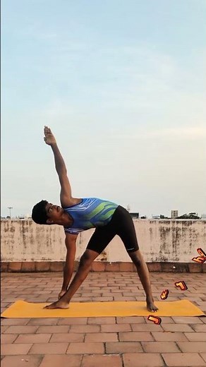 Trikonasana ✨ // How to do Trikonasana step by step ?