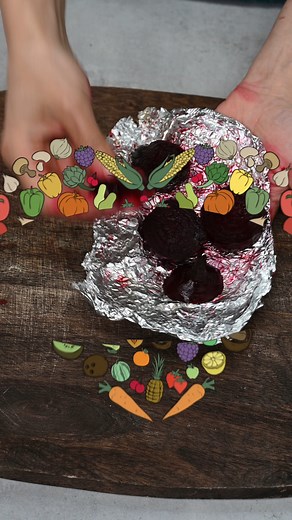 Here is How to Roast Beets in the Oven https://www.alphafoodie.com/how-to-roast-beets/ #roastedbeets #beetroot #beets #ovenroasted #roastedvegetables | AlphaFoodie