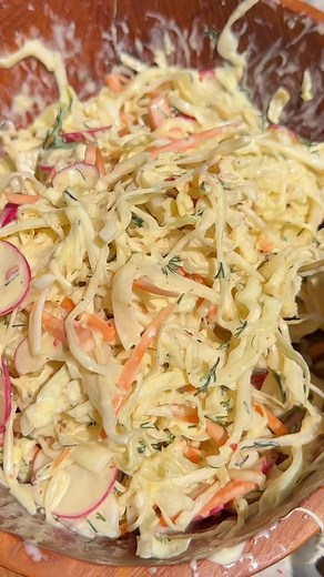 Quick and Easy Creamy Coleslaw Recipe