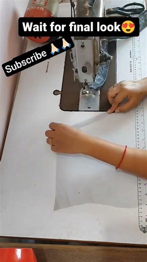 Plain Sleeves se Designer Look 😍 | Easy Sleeve Design #shorts