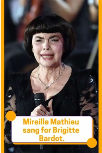 Mireille Mathieu's Pearl Necklace at Brigitte Bardot's Funeral