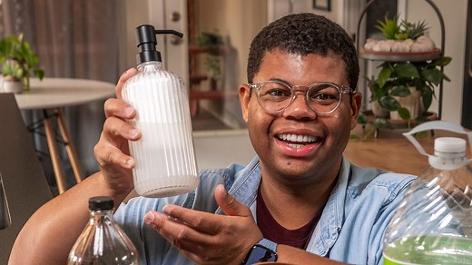 How to make your own DIY dog shampoo with natural ingredients