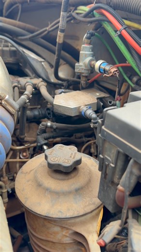 Do disaster prevention kits actually save the fuel system? The S&S Diesel Motorsport kit absolutely does and this is the sixth truck we have had come through the shop, in this situation. We installed this kit on this truck a few years ago. Customer stated that they were intermittently getting reduced engine power and finally the truck threw a P0087 code. This one will be repaired with a DCR conversion and be back to making money again before the week is over. High pressure fuel pumps are costly 