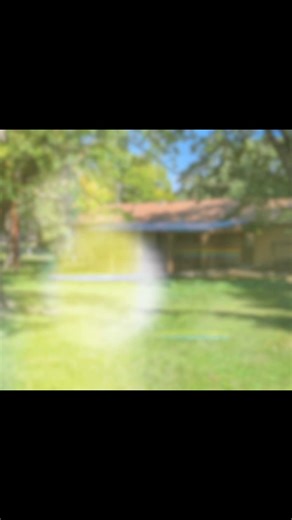 500 North 4th Street Hiawatha Kansas 📍 This home has a beautiful yard, TONS of interior storage, 3 bedrooms | 2.5 bathrooms | 1,400 sqft Starting at $199,000. | Heartland Realty Midwest LLC