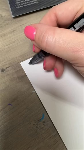 𝗟𝗨𝗠𝗜𝗔𝗥𝗧 | 12 vibrant colors, one magical outline effect 🎨💫 #MagicMarkers #CreativeArt #OutlineMagic | Instagram