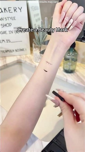 Tutorial on Using Eyelash Stamps