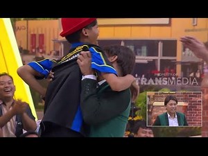 Denny Cagur GENDONG Penonton, Dikira Anaknya | OPERA VAN JAVA (11/09/18) 2-5