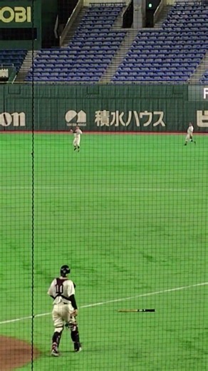 横浜商科大学 中山寛明捕手(桐生第一高等学校) センター前ヒット