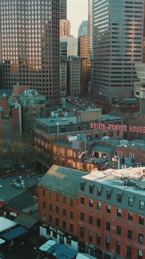 Boston’s iconic Union Oyster House, America’s oldest restaurant since 1826 #UnionOysterHouse #Boston