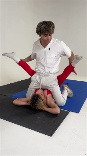 Certified chiropractor is presenting very effective stretching technique for the lower back area 👨‍⚕️ His Stretching Coach License is No. 67354732 🪪 this video is for educational purposes to help reduce backpain problems 🎓 #certified #chiropractor #stretching #foryoupagе #viral