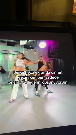 Berke Tasdelen'in Beat with Big5 Koreografileri