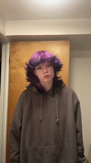 Shimmering Hair Transformation: Androgynous Style Inspiration