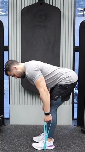 How to do ROMANIAN DEADLIFTS with a resistance band!