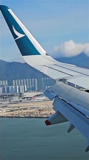 A321 Crosswind Landing at Hong Kong Airport