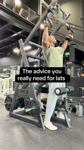 Elijah Mundy on Instagram: "This is how you communicate. When you understand how things are performed, you wouldn’t needlessly “debate”. S/o to @rowanmremg for showing numerous posts with lat activation. And s/o to @keenanrmalloy for spreading a good lat exercise. - The problem when it comes to knowing what’s “optimal” is people not understanding how tasks are performed. Because you will watch many people try to show off something “optimal” yet perform it in the least optimal way. Just defeats t