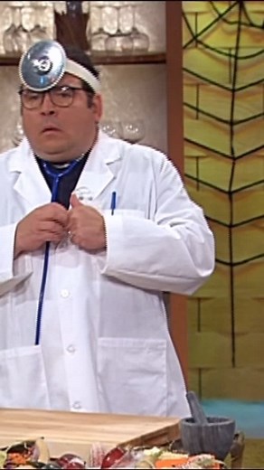 Chef Emeril J. Lagasse III on Instagram: "Happy Halloween 🎃💀👻 Hope you all have a spooky, scary, good time today."