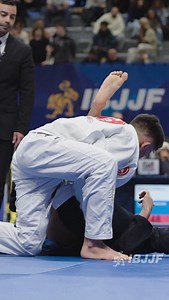 @jonathananderson_jj Anderson advances to the light feather semifinals! Watch all matches live on @flograppling. | International Brazilian Jiu-Jitsu Federation