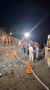 सुंदरनगर के बीबीएमबी कॉलोनी जंगम बाग में लैंडस्लाइड ,मां बेटी सहित 3 की मौत ,2 लोगों के फंसे होने की आशंका ,रेस्क्यू जारी #mandilive | Mandi LIVE