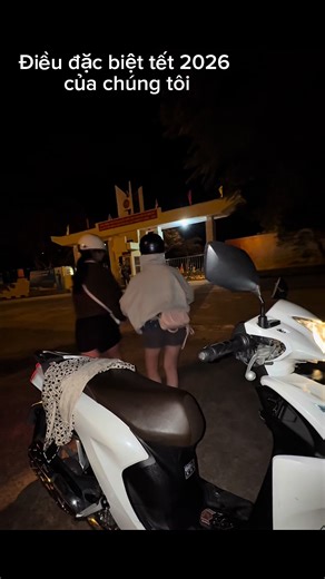 Điều bé nhỏ của Childhood 🫶🏻 2 nhỏ trong video: @em thích cười 🌷 @minzthu Quay phim: @boizdeptrai Ở nhà coii: @Vodka #xuhuongtiktok #tet2026