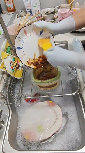 Satisfying Chinese Woman Washing Dishes | Relaxing Kitchen Cleaning ASMR 😲🤩 #dishwashing #satisfying