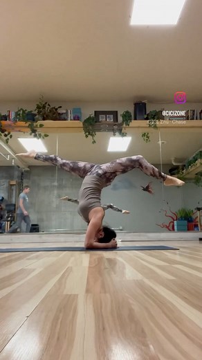 Morning workout routine 🫶- new single “chase” out on all platforms 🎶❤️🙏 #newmusic #independentartist #fitness | CICI Zhu