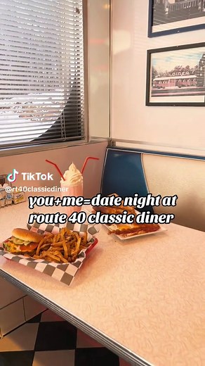 Retro Diner: All-Day Breakfast, Lunch, and Dinner