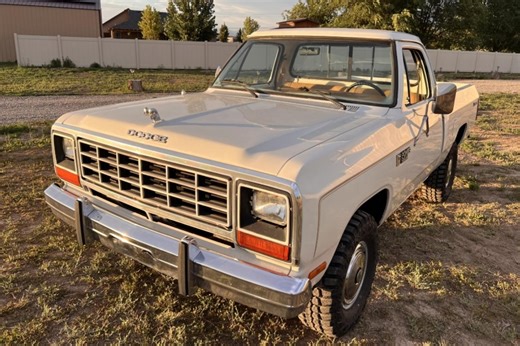 1985 Dodge Power Ram W100 Custom 4×4 4-Speed