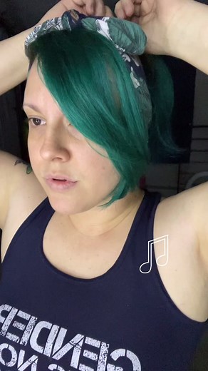 Haven’t done a good one of these in awhile, and figured Bikini Kíll was a good song choice for a new one. 😉 #RebelGirl #BikiniKill #MakeUp #Hair #DyedHair Lime Crime #LimeCrime #UnicornHair #SeaWitch Juvia's Place #JuviasPlace #ColourPopCosmetics NYX Professional Makeup #NYX #NYXCosmetics #Feminism #Feminist | Renae the Appliance Repair Tech / renduh
